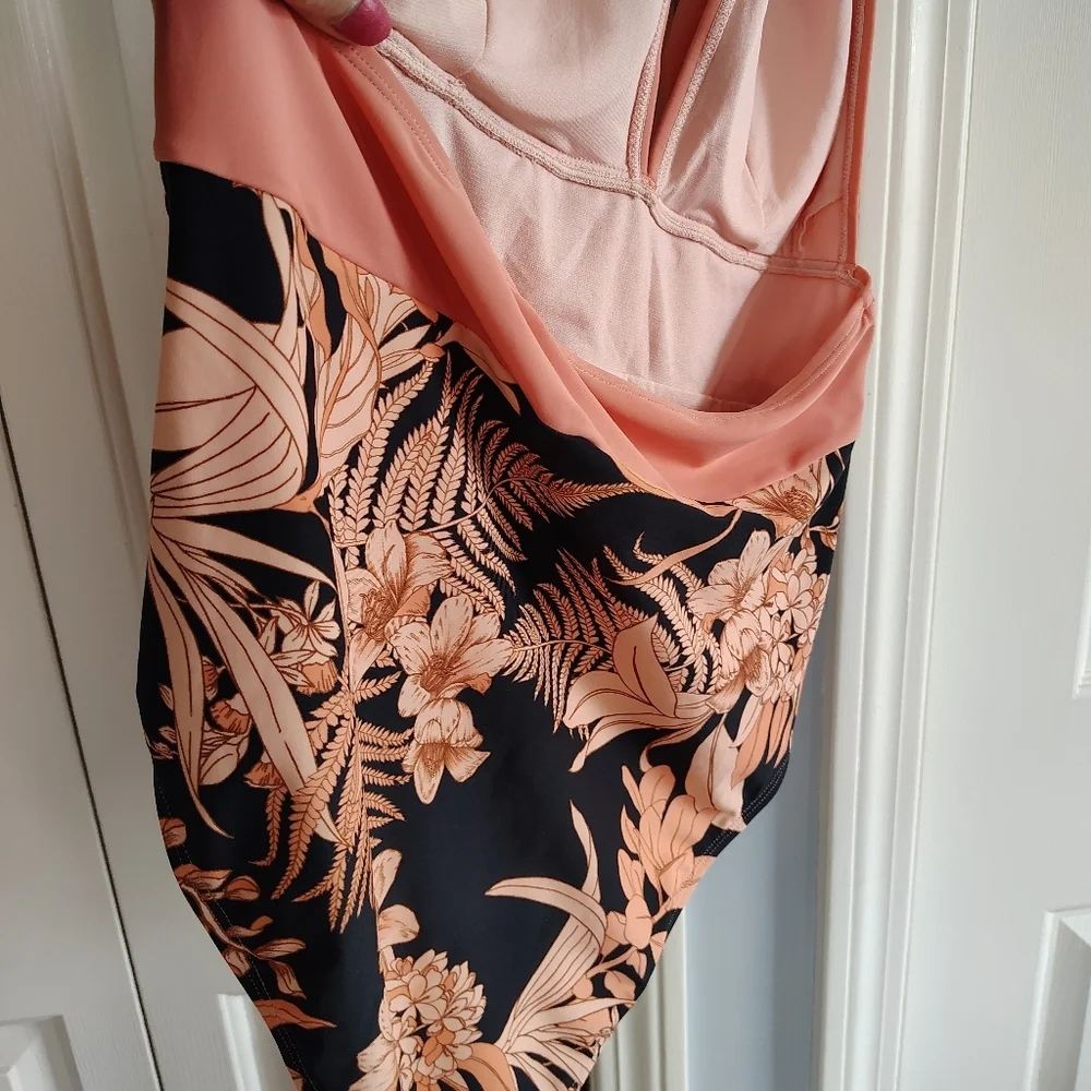 Cupshe Live Life On The Beach. Pink and Black Floral Swimsuit XL - Picture 4 of 12